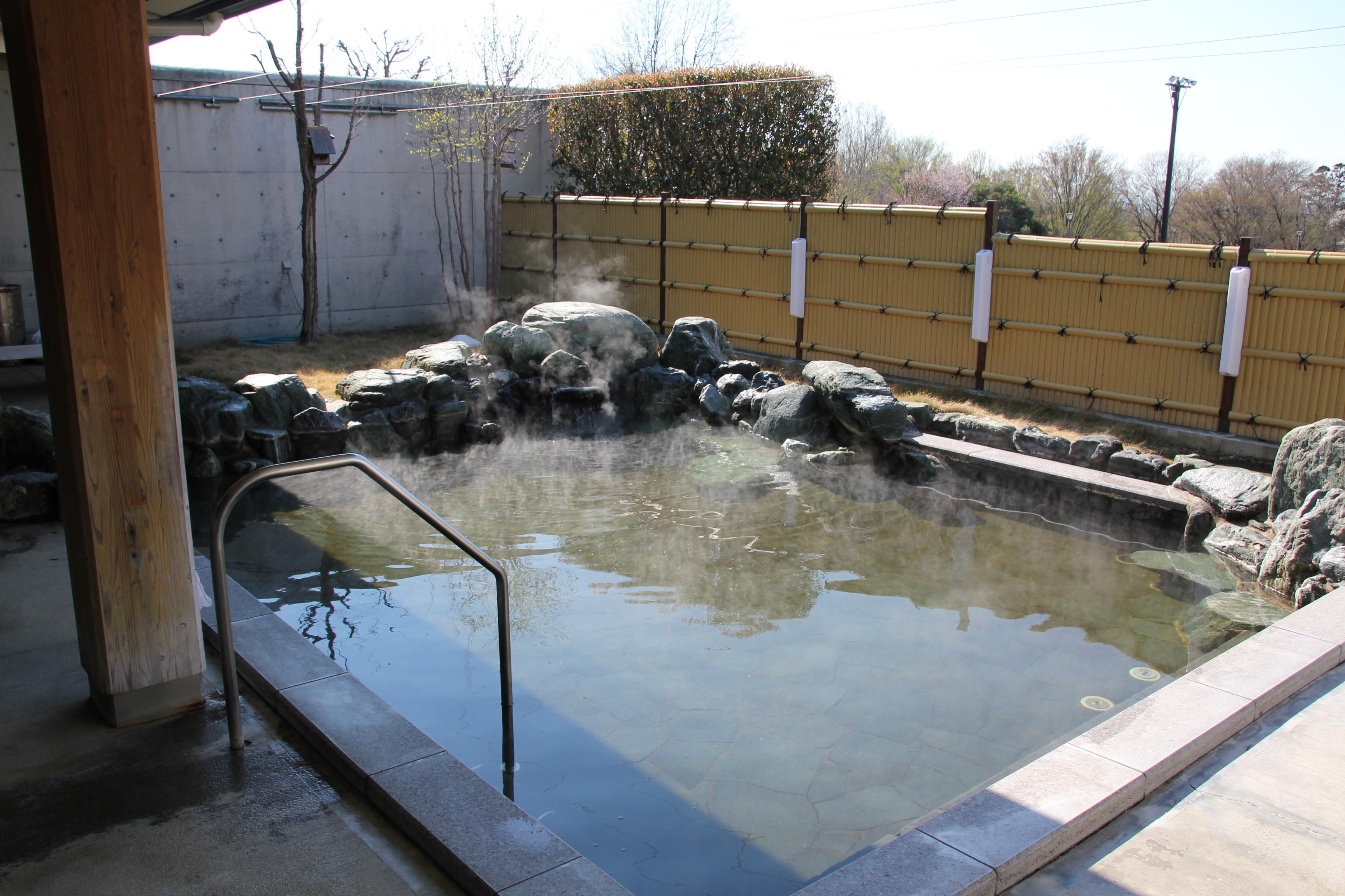 天然温泉「あいのやま湯」