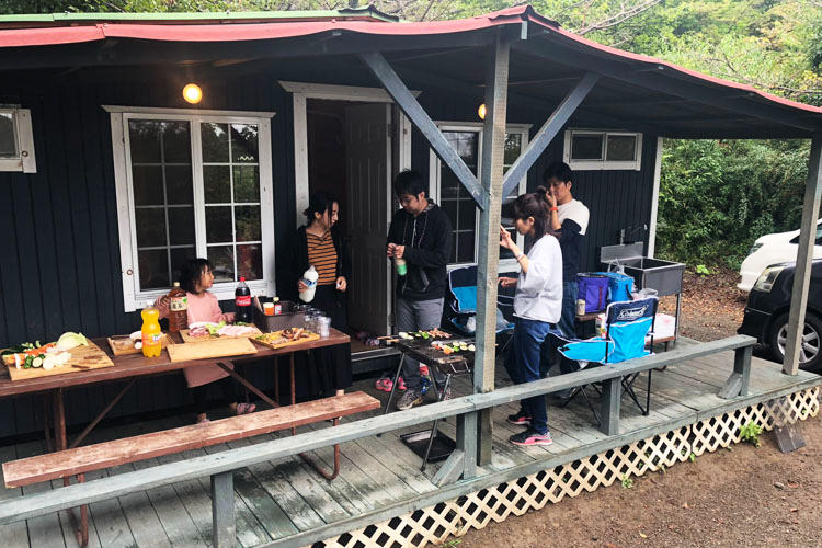 キャビンを1棟借りてBBQ.！小さなお子さんがいる場合など便利