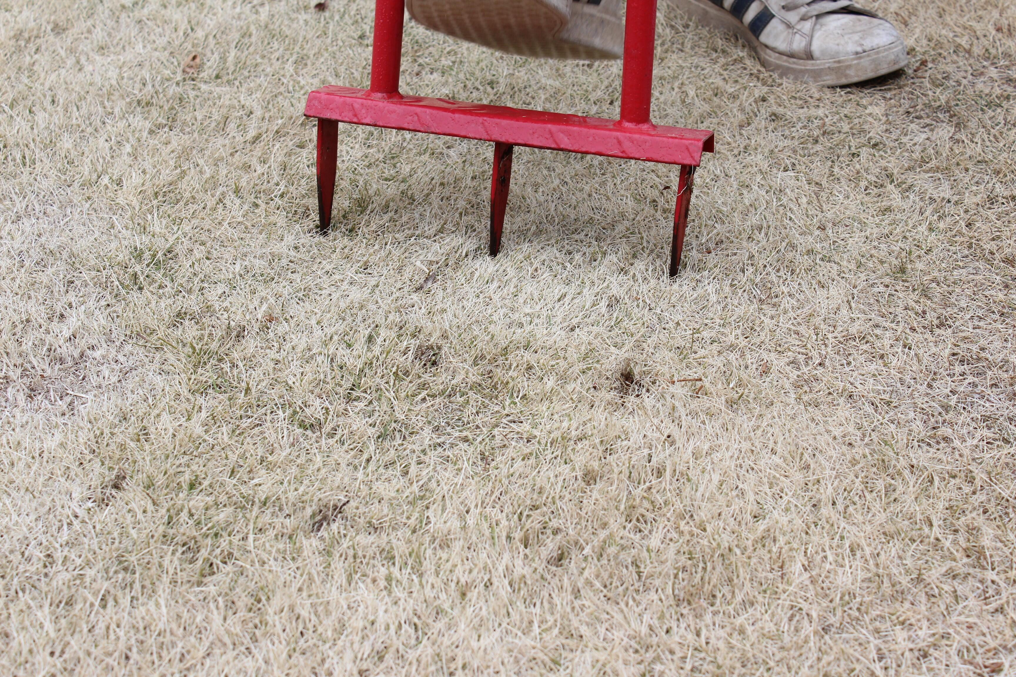 穴が開きます