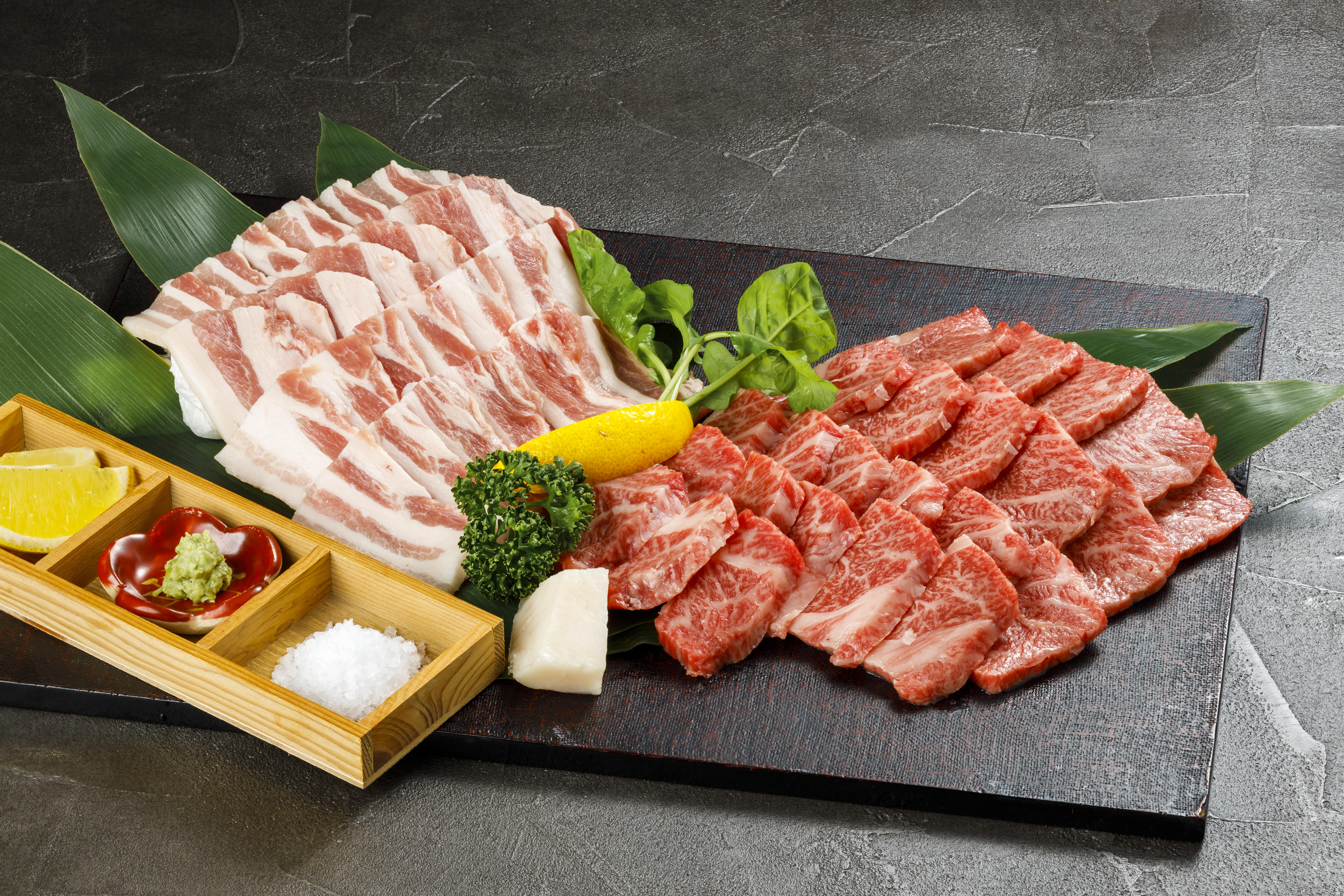 わさびで食べる能登の焼肉セット(能登牛 200g x2・能登豚 200g x2)　11,880円